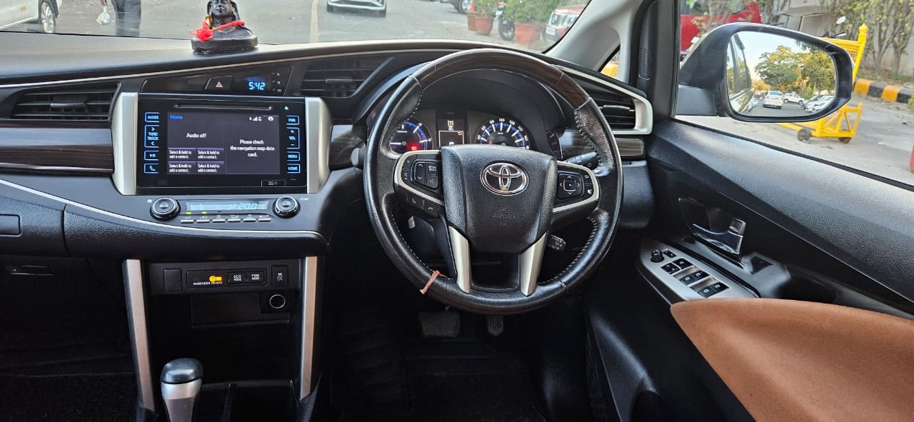 Innova Crysta image 10 Innova Crysta image 10