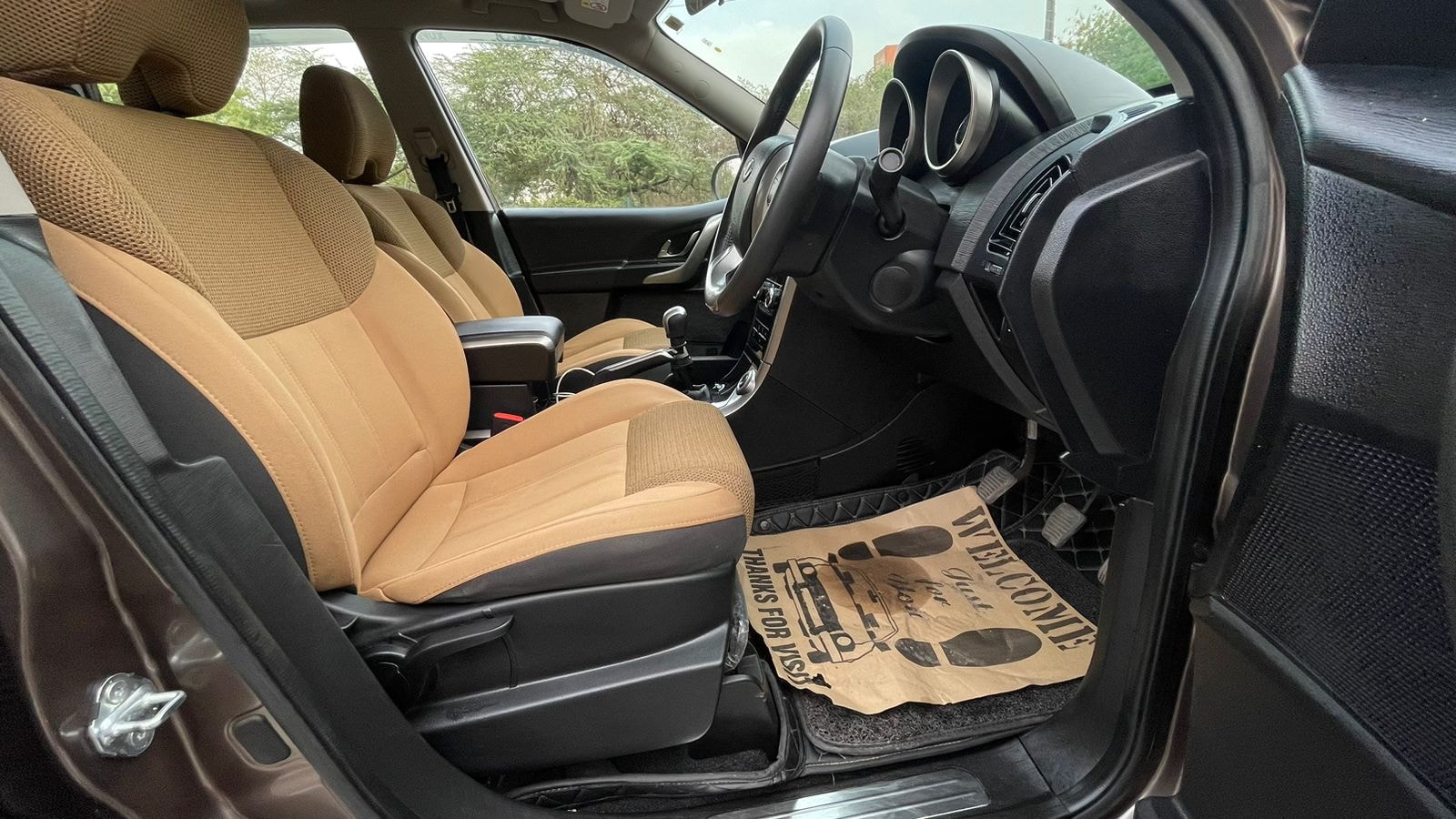 XUV500 image 8 XUV500 image 8