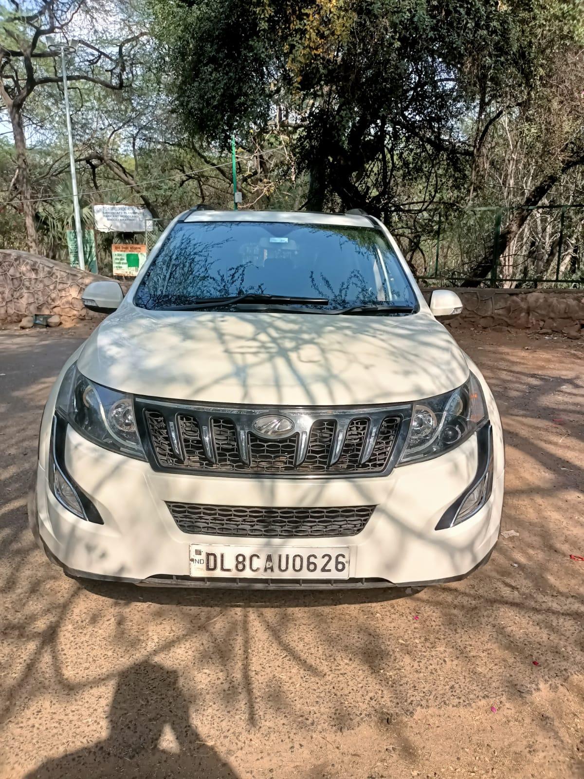 2018 Mahindra XUV500 W10 AWD