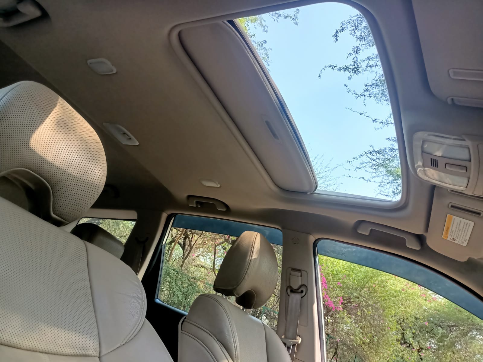 XUV500 image 10 XUV500 image 10