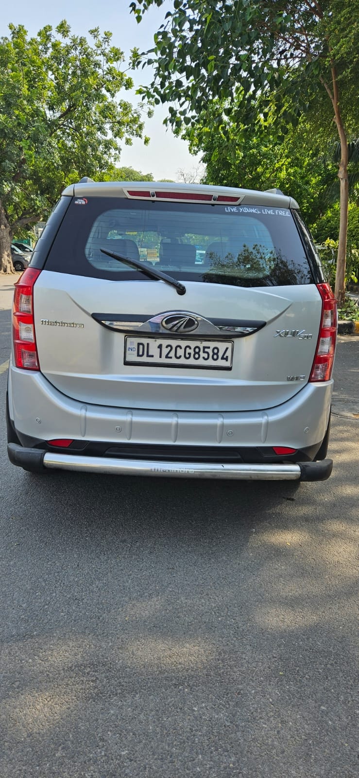 XUV500 image 2 XUV500 image 2