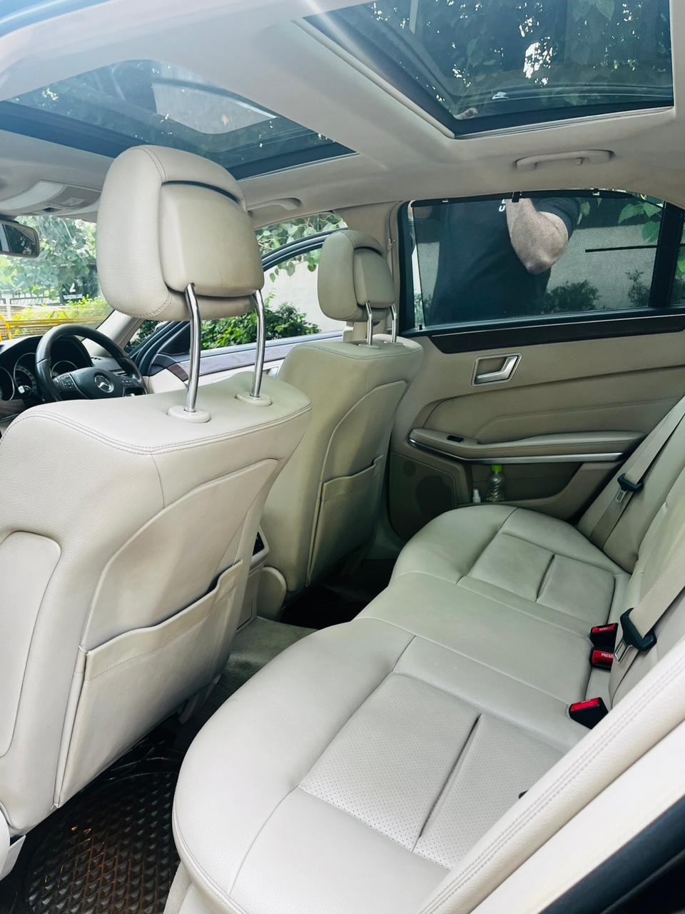 E-Class image 9 E-Class image 9