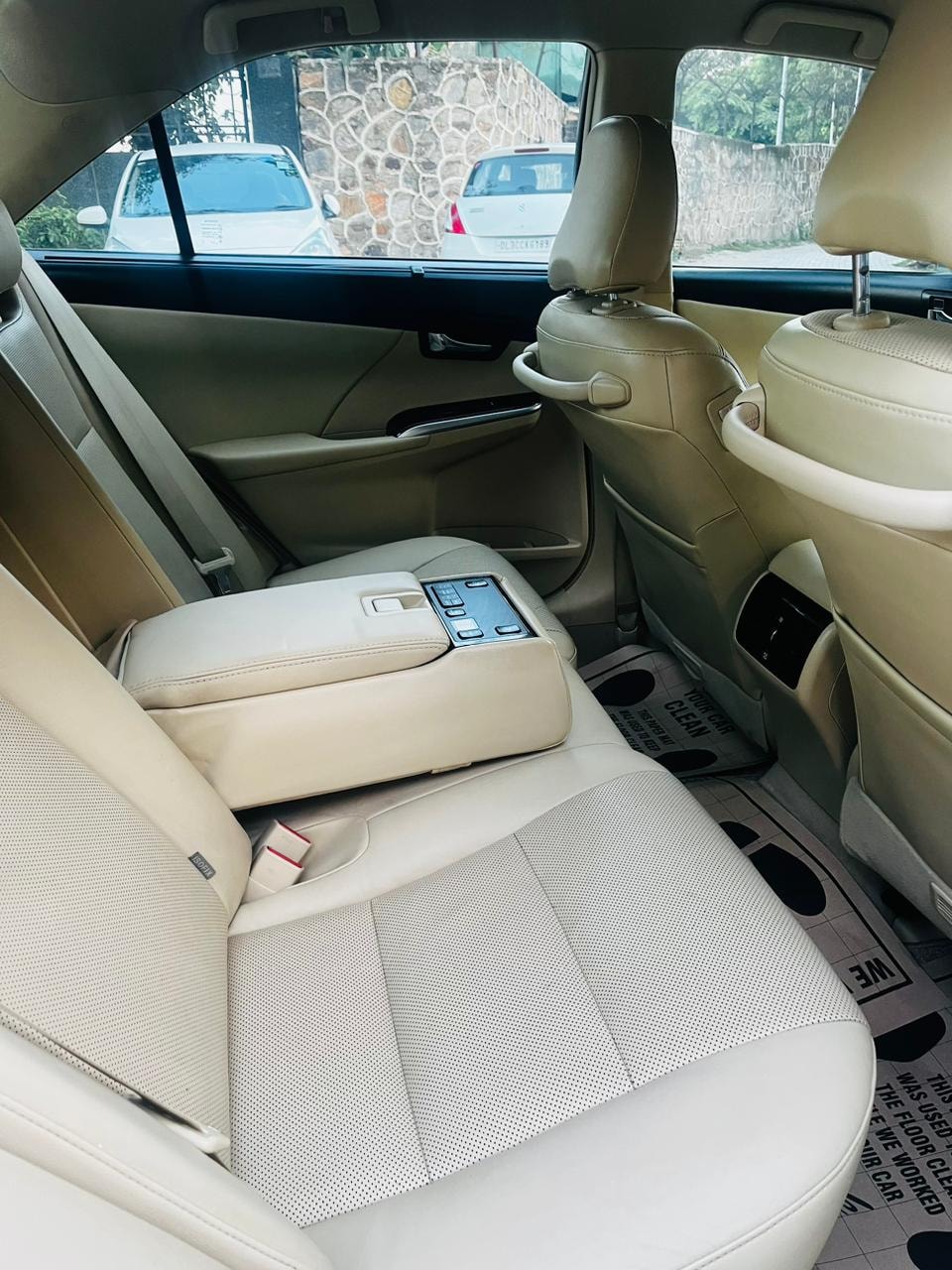 Camry image 9 Camry image 9