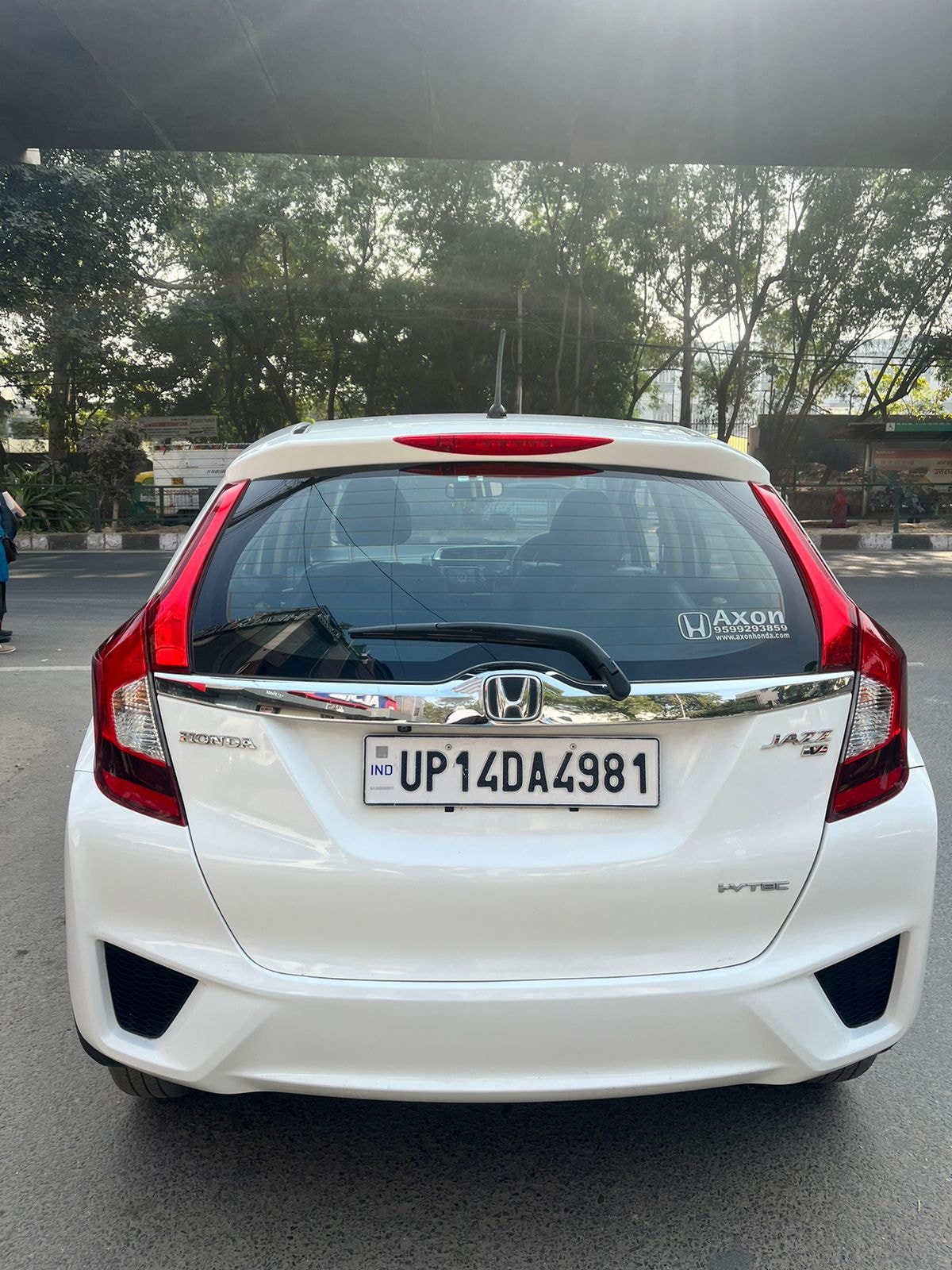 Jazz image 2 Jazz image 2