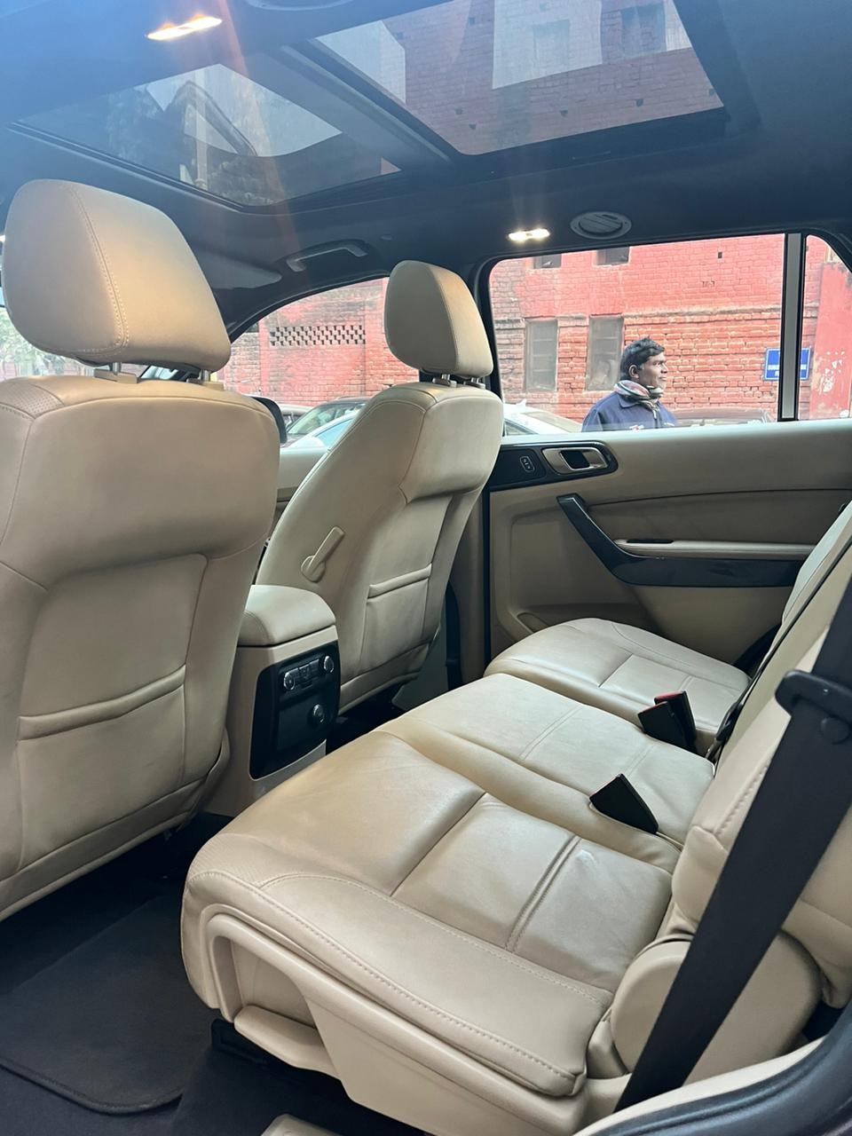 Endeavour image 7 Endeavour image 7