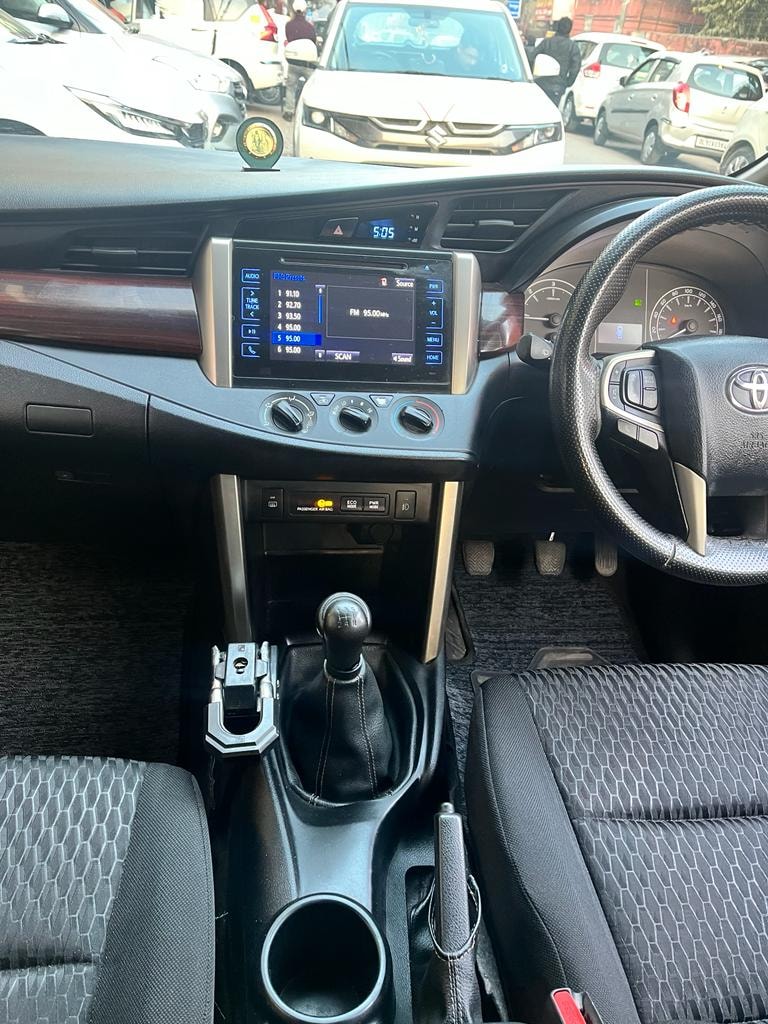 Innova Crysta image 6 Innova Crysta image 6