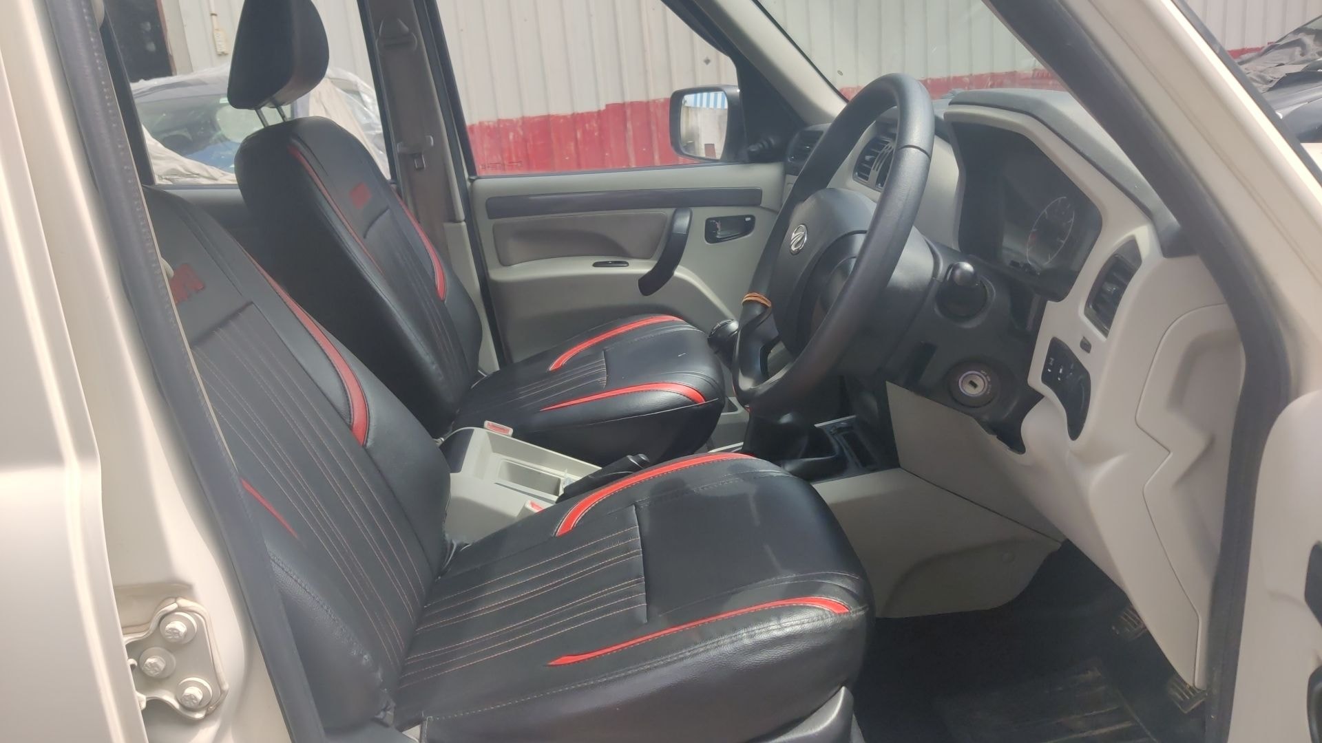 Scorpio image 18 Scorpio image 18