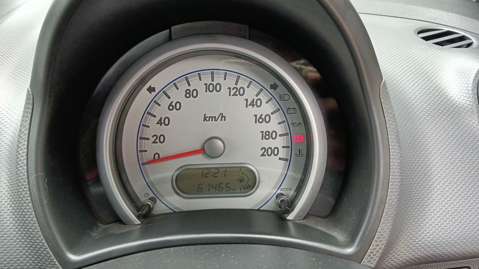 Ritz image 15 Ritz image 15