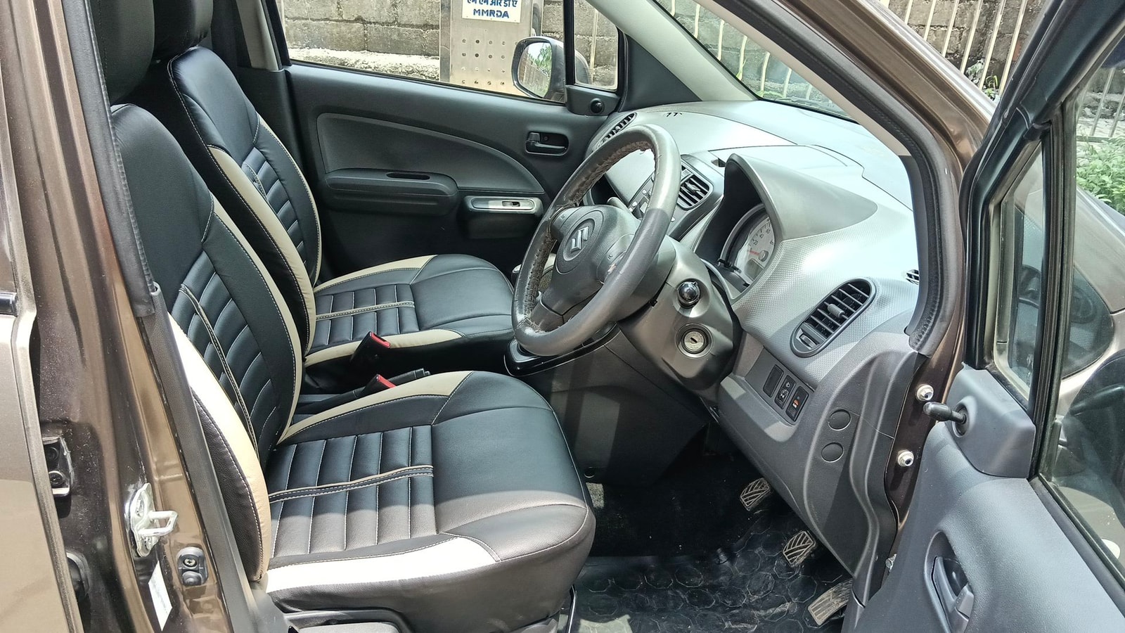 Ritz image 18 Ritz image 18