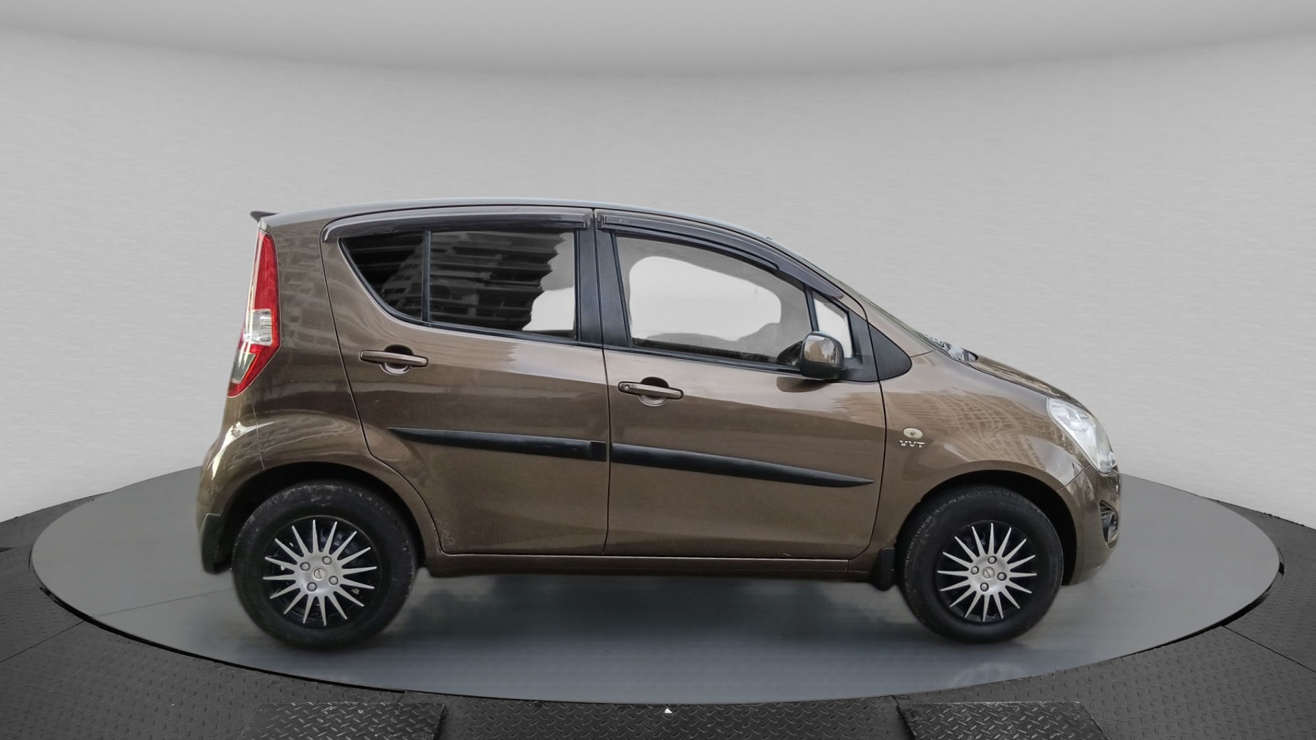 Ritz image 6 Ritz image 6