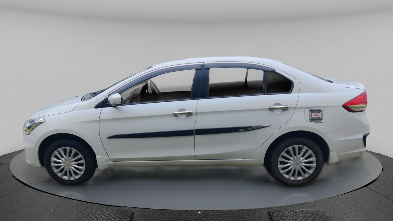 Ciaz image 2 Ciaz image 2