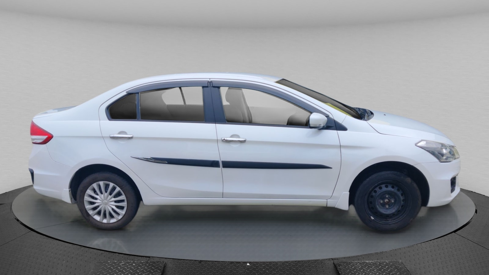 Ciaz image 7 Ciaz image 7