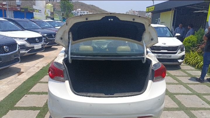 Elantra image 9 Elantra image 9