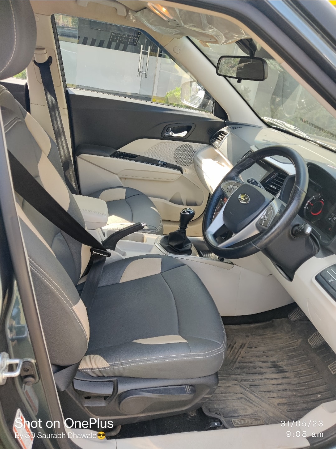 XUV300 image 16 XUV300 image 16