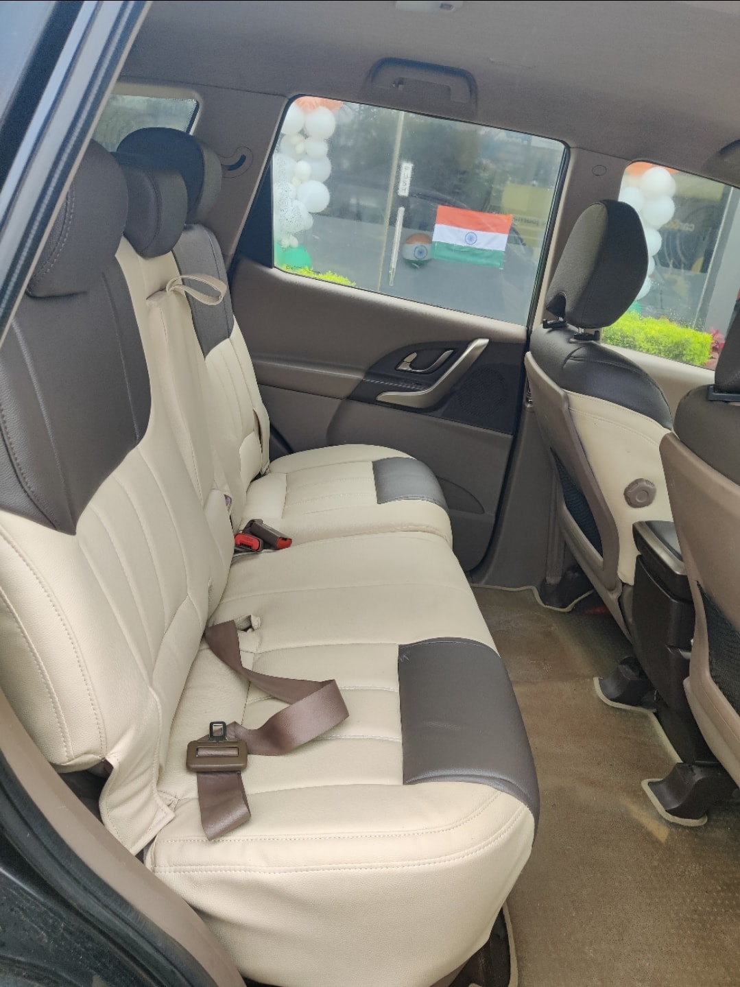 XUV500 image 15 XUV500 image 15