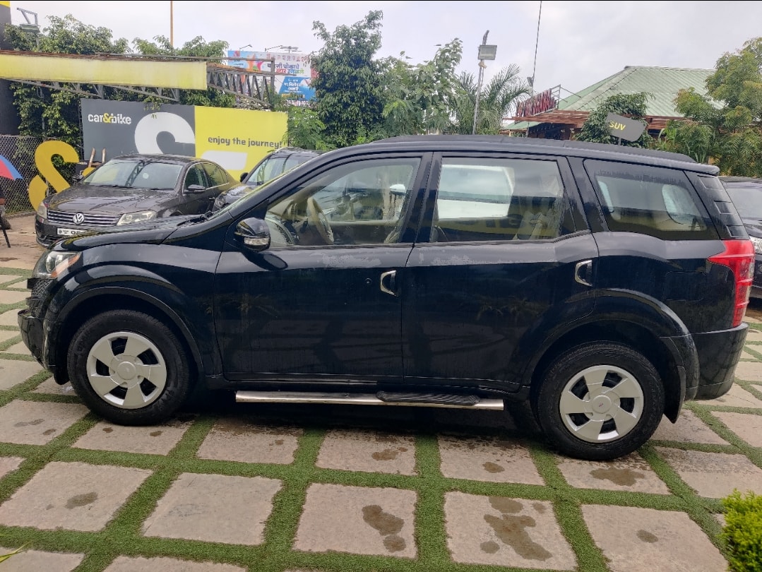 XUV500 image 2 XUV500 image 2