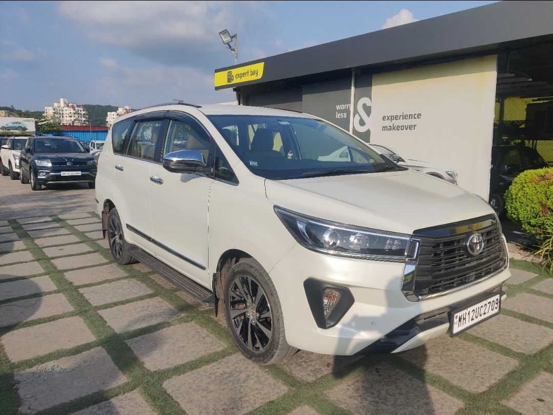 Innova Crysta image 7 Innova Crysta image 7