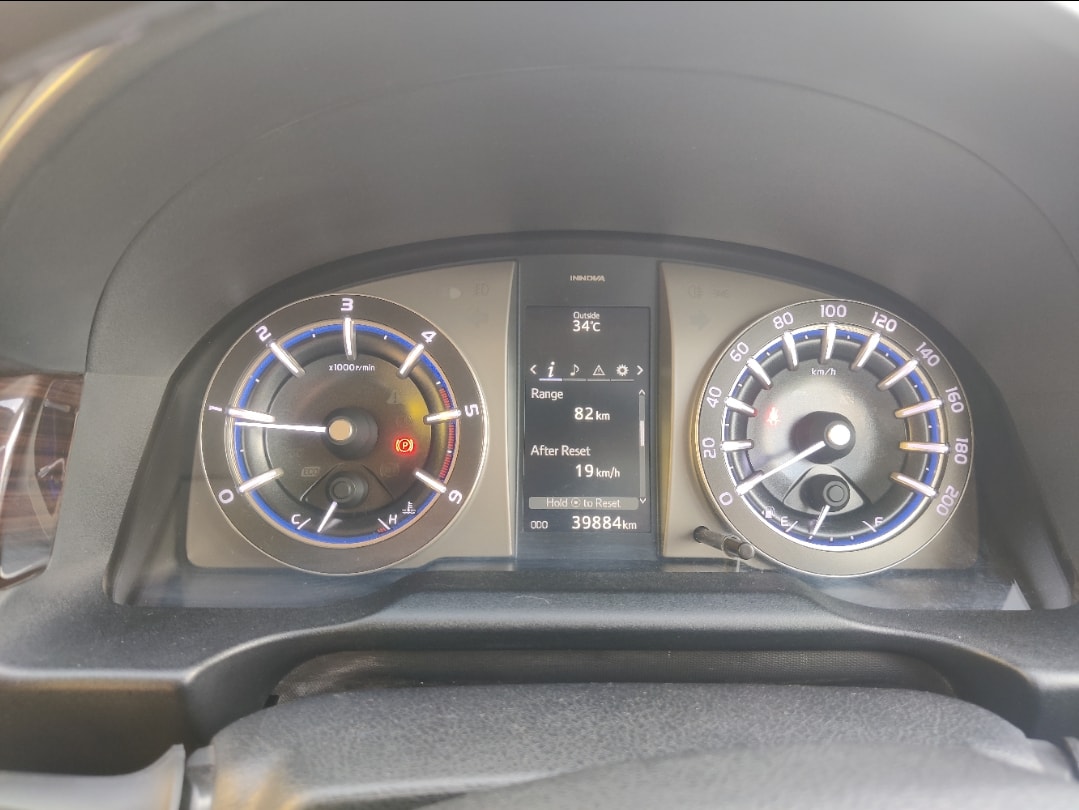 Innova Crysta image 11 Innova Crysta image 11