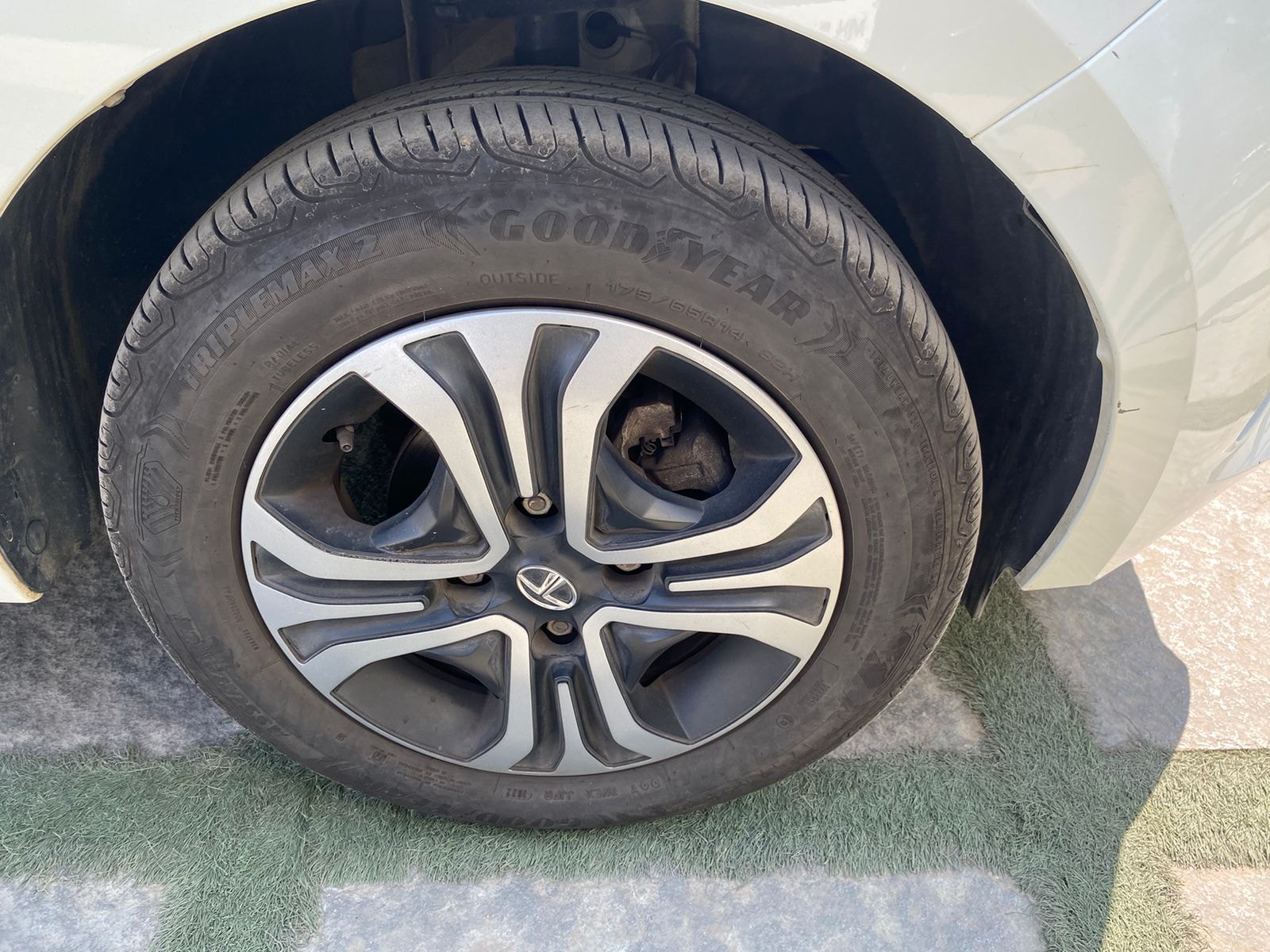 Tigor image 8 Tigor image 8