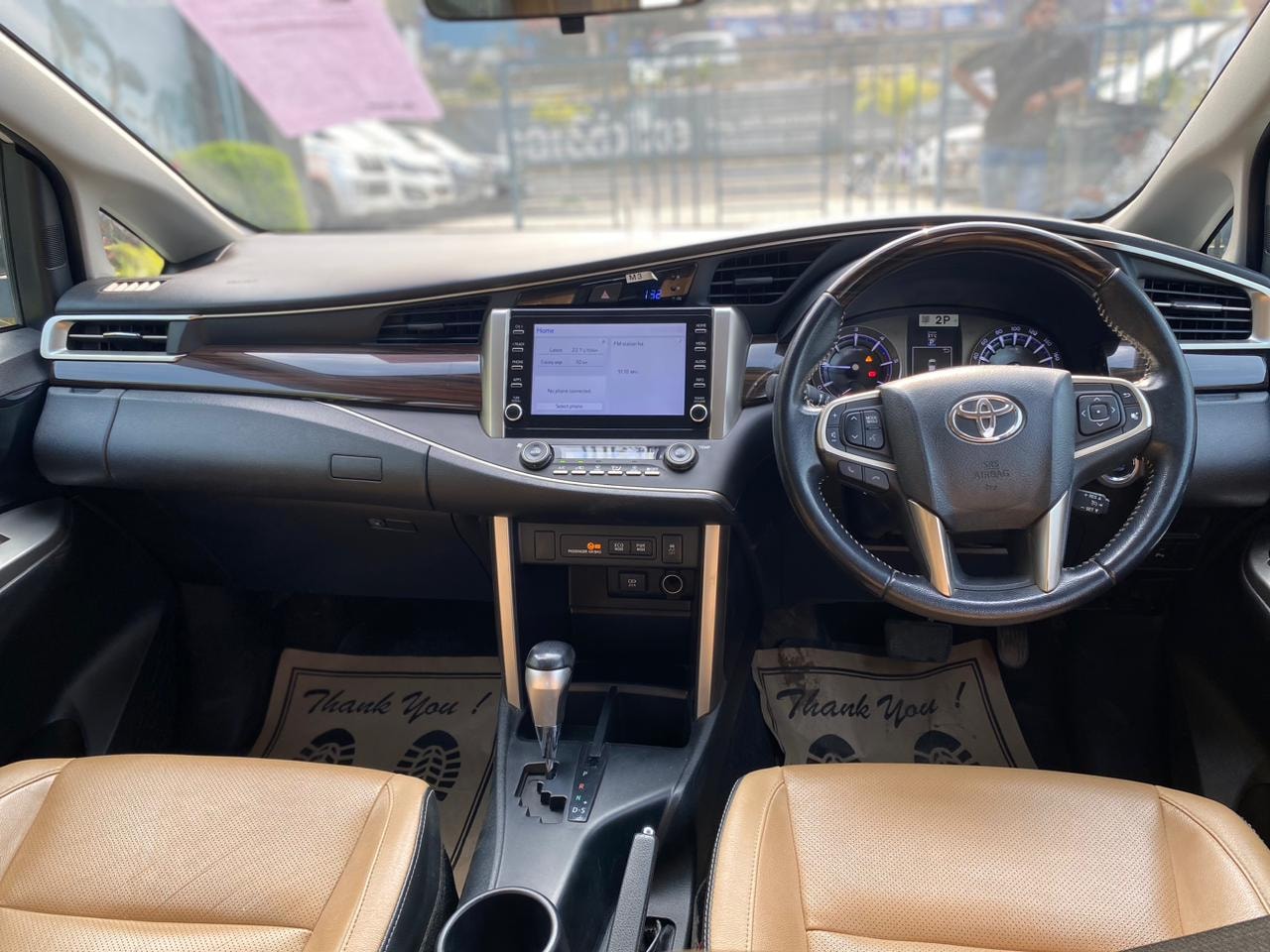 Innova Crysta image 12 Innova Crysta image 12