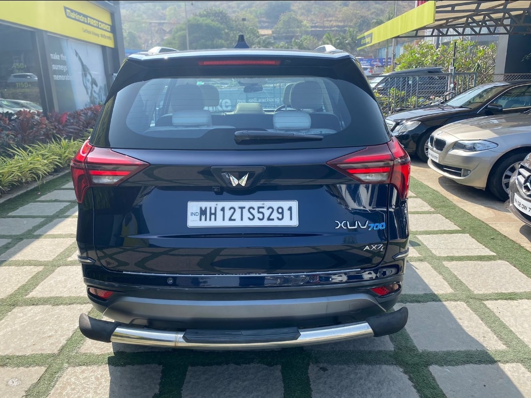 XUV700 image 4 XUV700 image 4