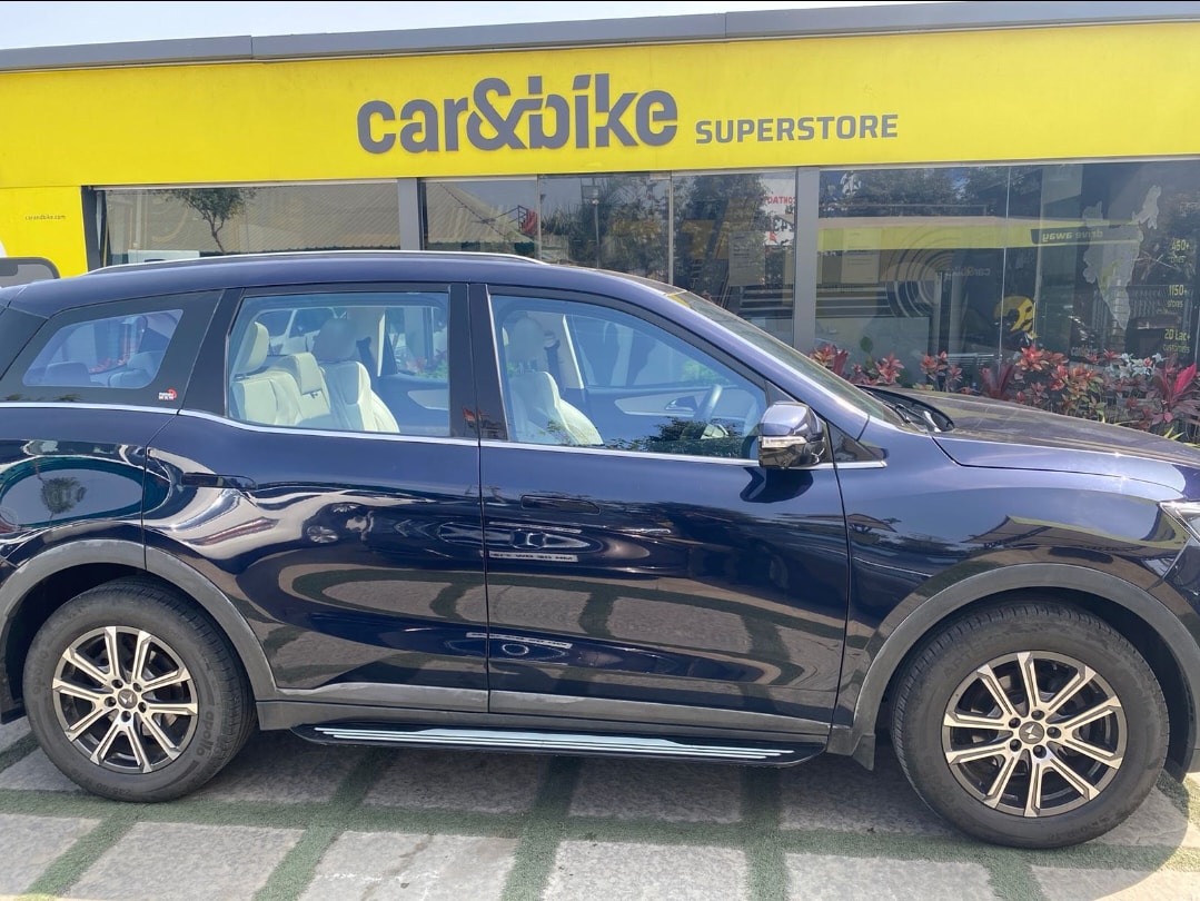 XUV700 image 6 XUV700 image 6