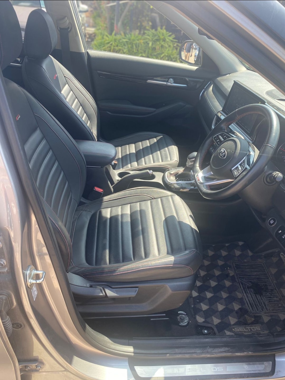 Seltos image 12 Seltos image 12