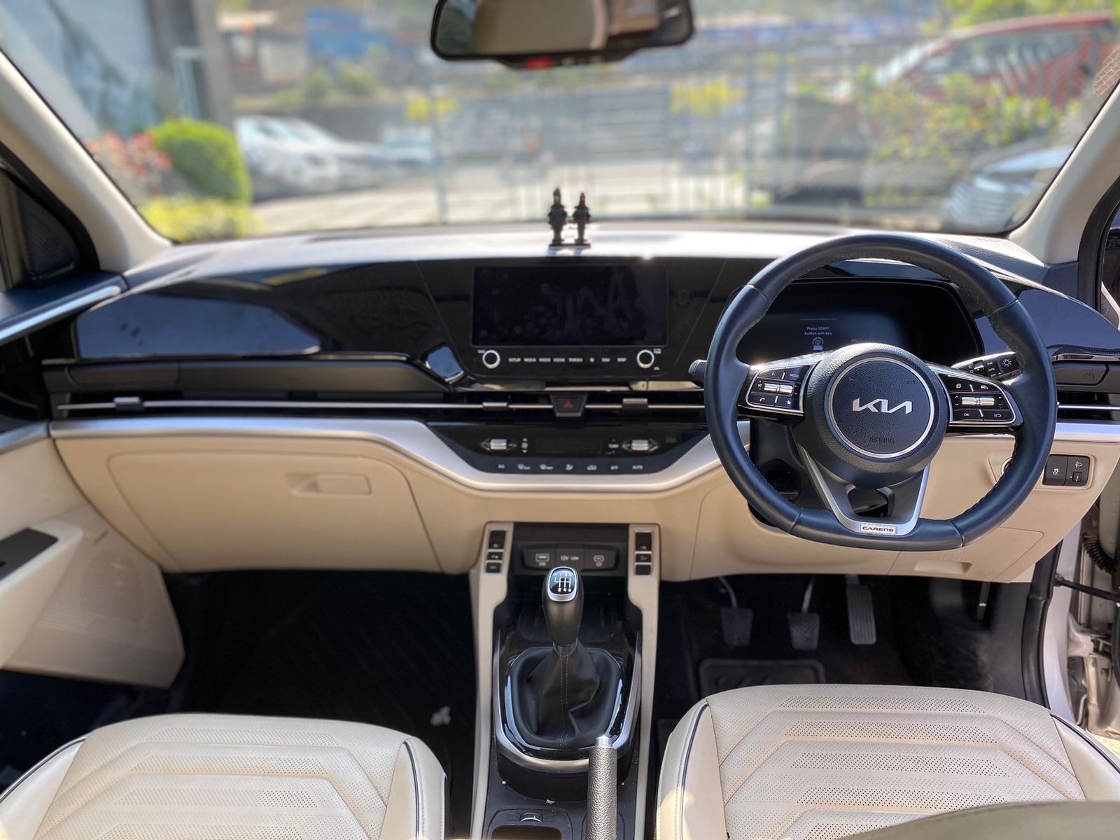 Carens image 2 Carens image 2