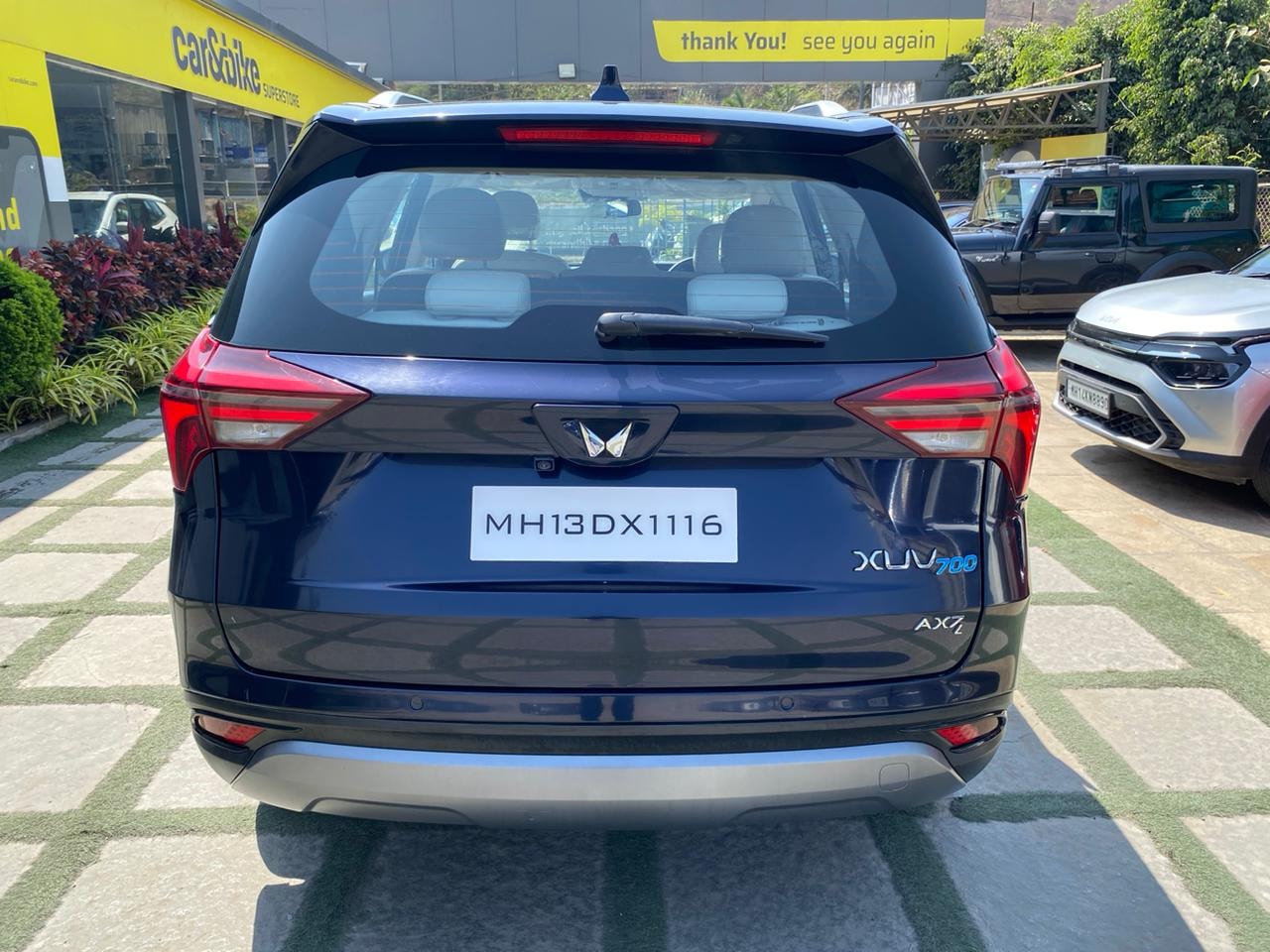 XUV700 image 4 XUV700 image 4