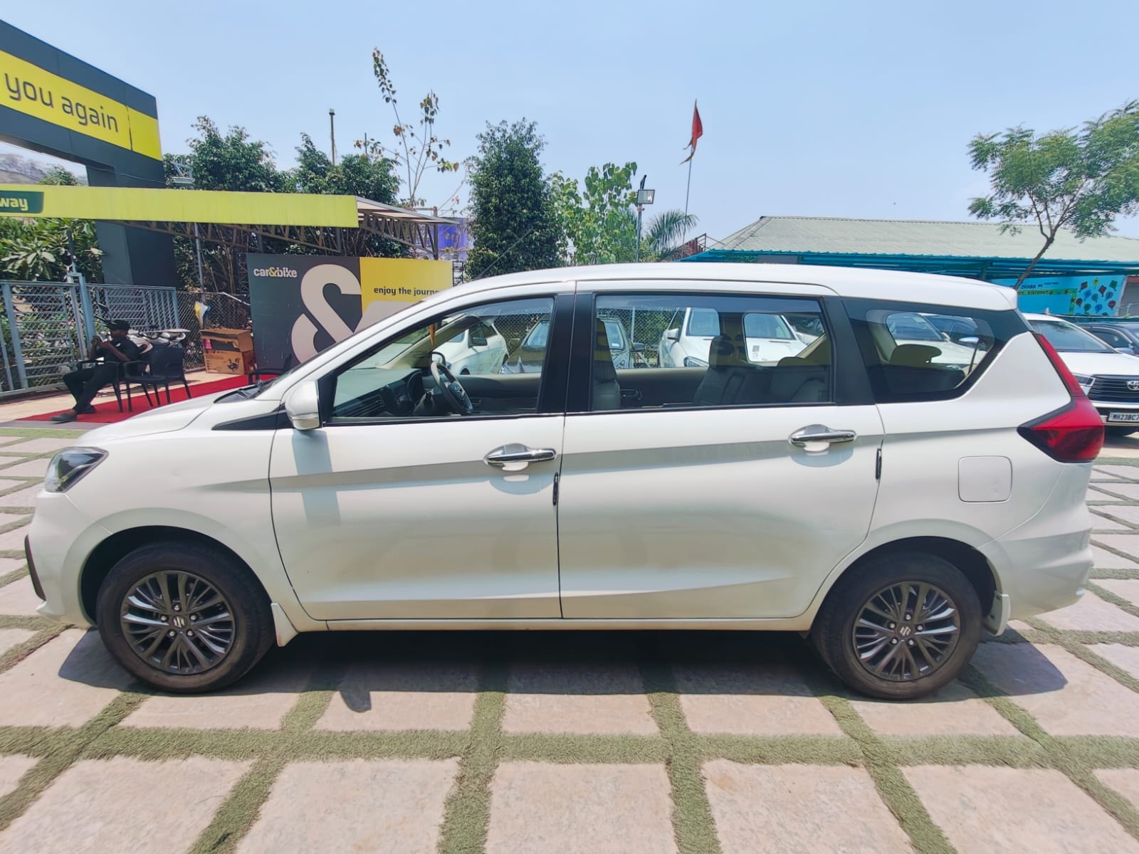 Ertiga image 8 Ertiga image 8