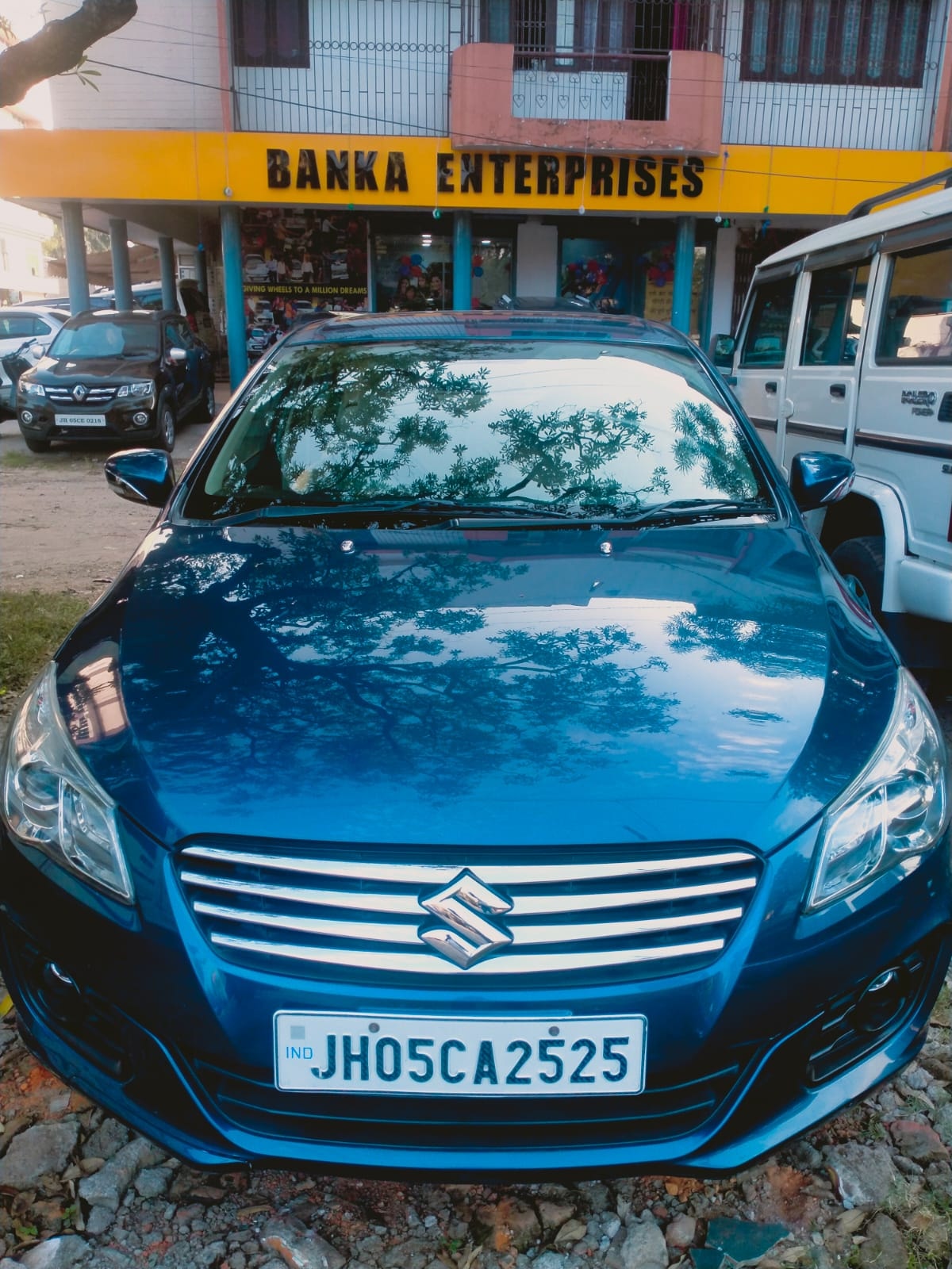 Ciaz image 1 Ciaz image 1