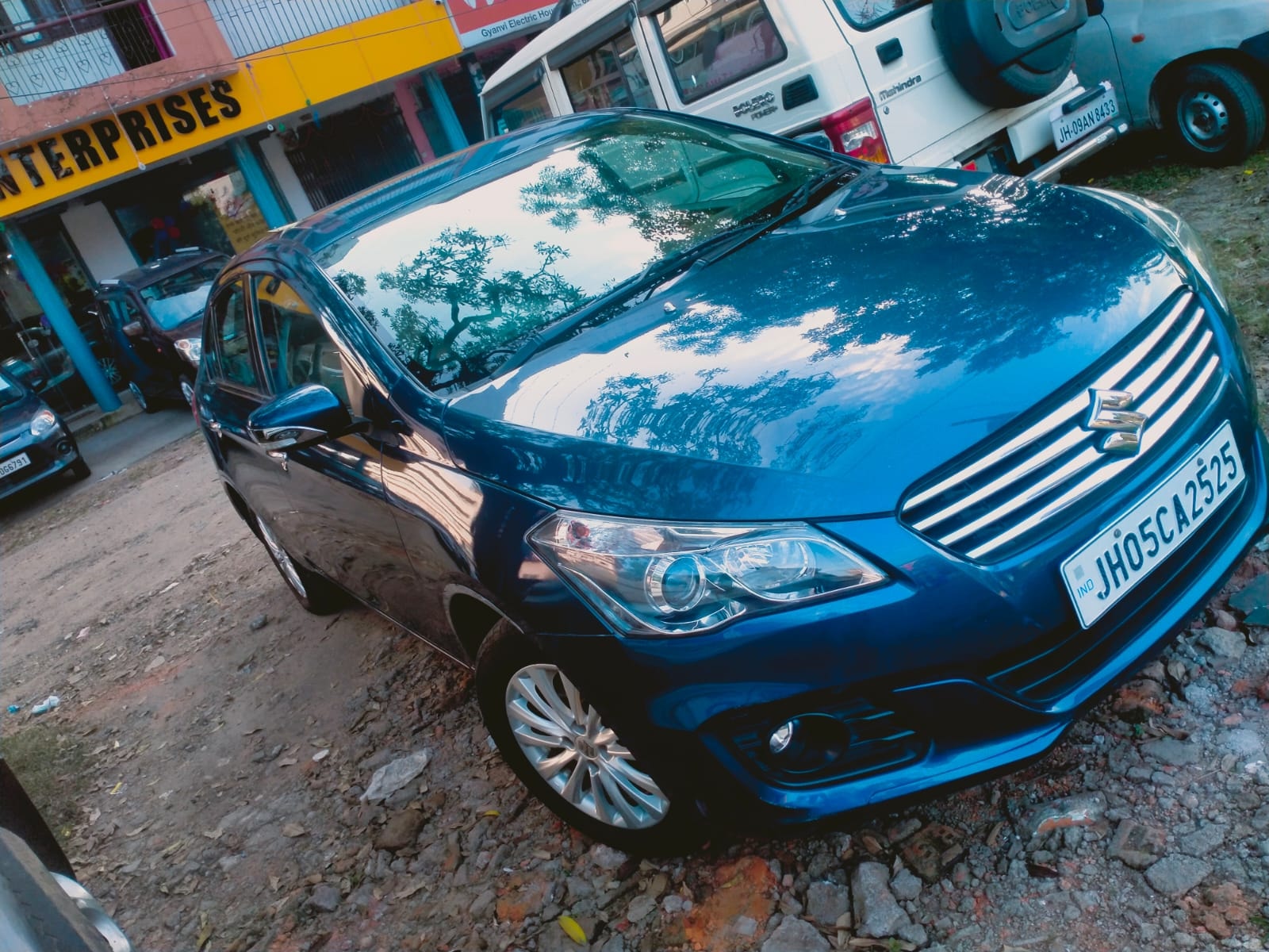 Ciaz image 4 Ciaz image 4