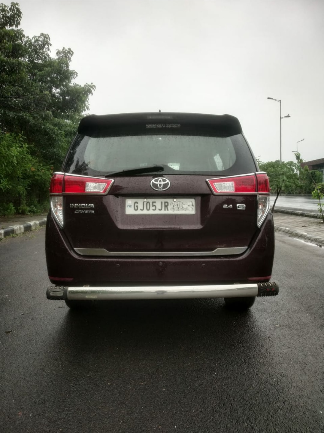 Innova image 12 Innova image 12