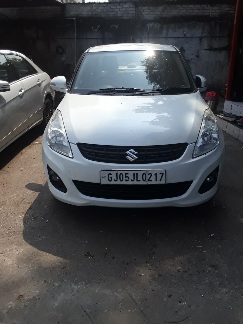 Swift DZire image 1 Swift DZire image 1