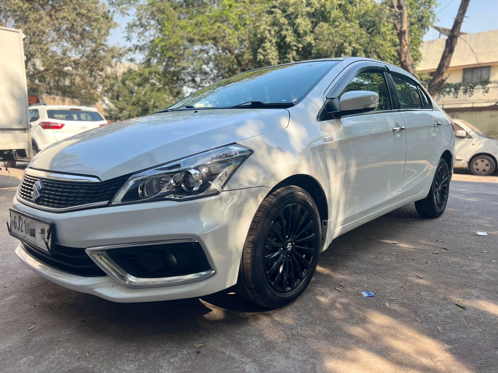 Ciaz image 1 Ciaz image 1