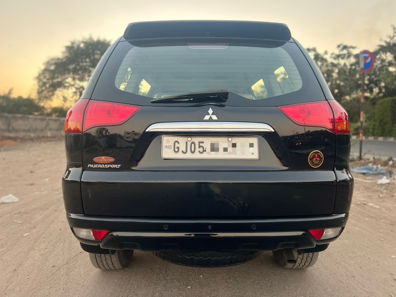 Pajero Sport image 4 Pajero Sport image 4