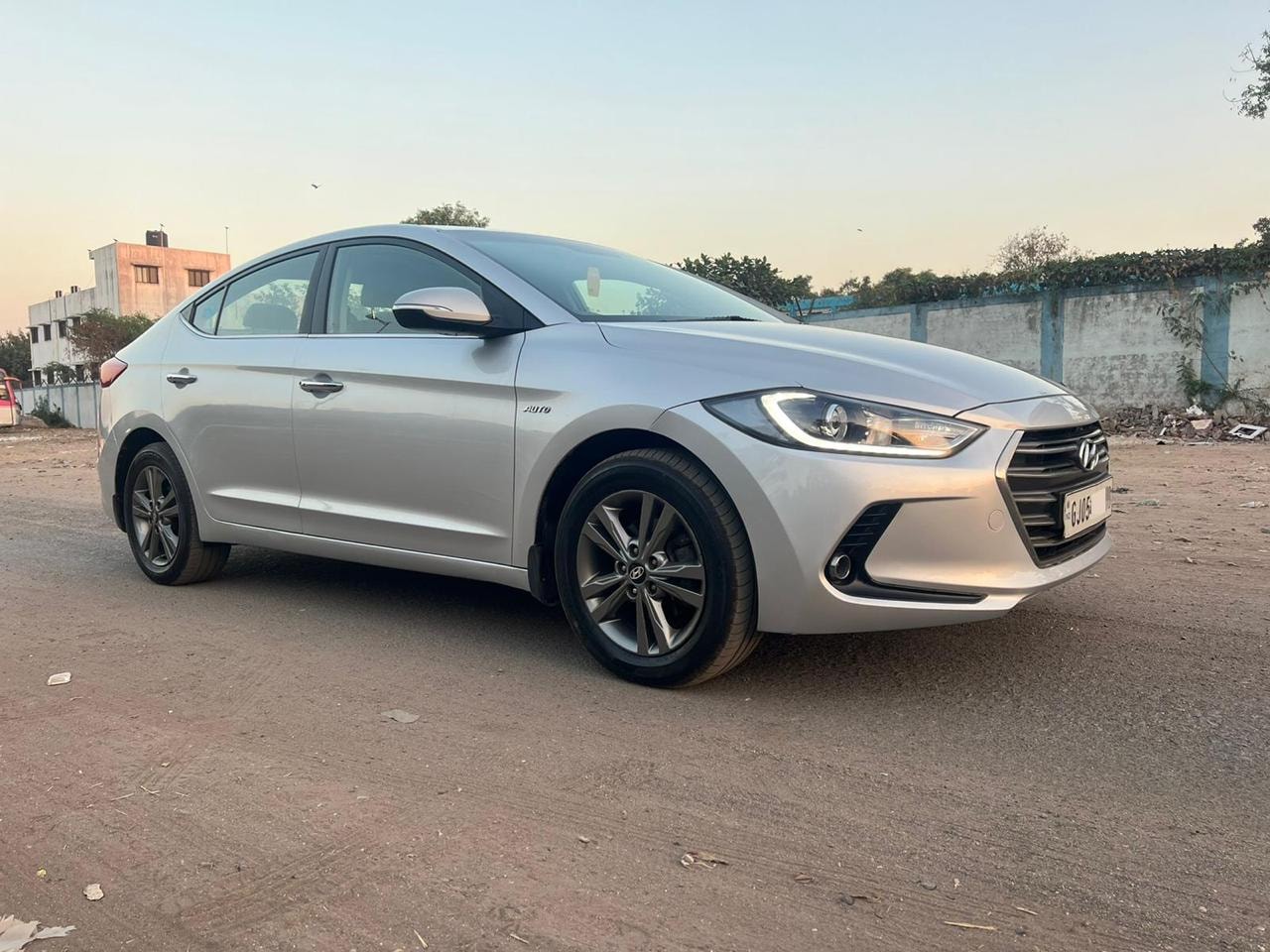 Elantra image 6 Elantra image 6