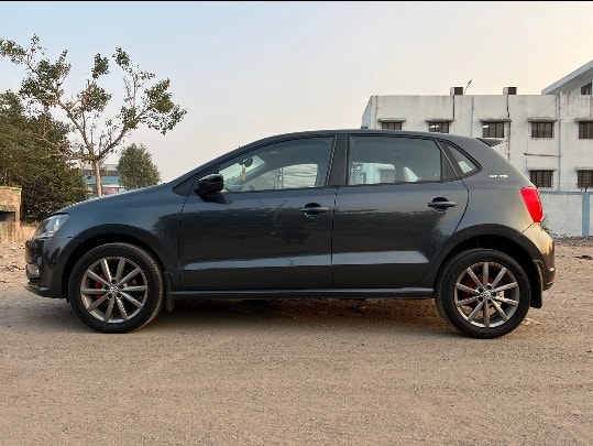 Polo image 4 Polo image 4