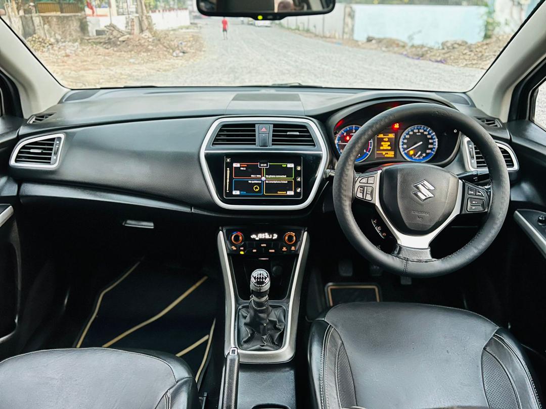 2017 Maruti Suzuki S-Cross Alpha 1.6 Front Seats 