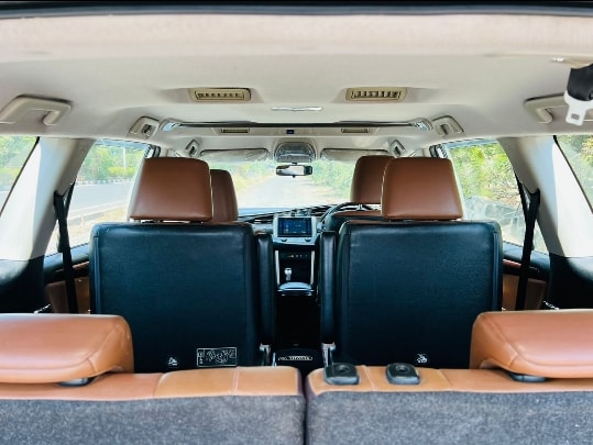 Innova Crysta image 13 Innova Crysta image 13