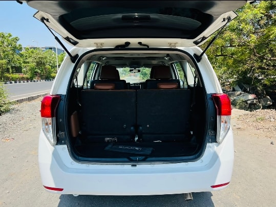 Innova Crysta image 9 Innova Crysta image 9