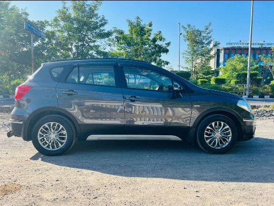 S-Cross image 6 S-Cross image 6