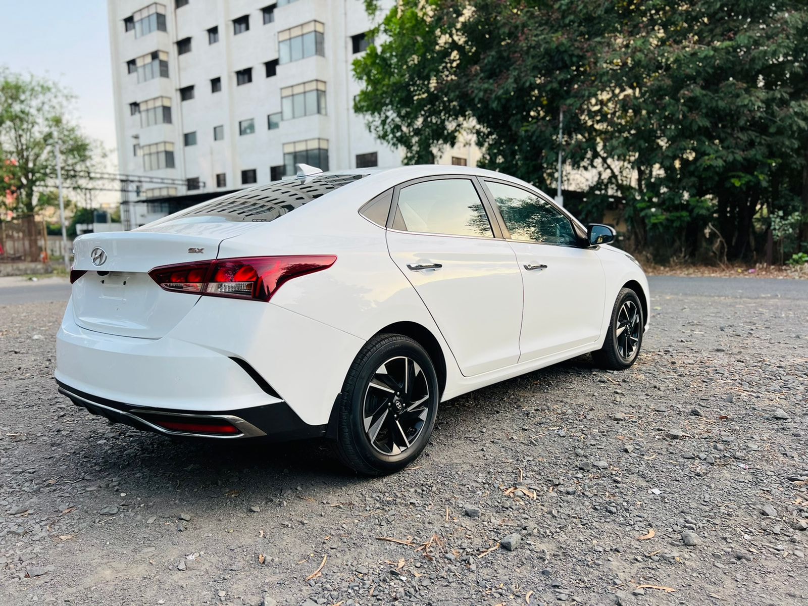 Verna image 5 Verna image 5