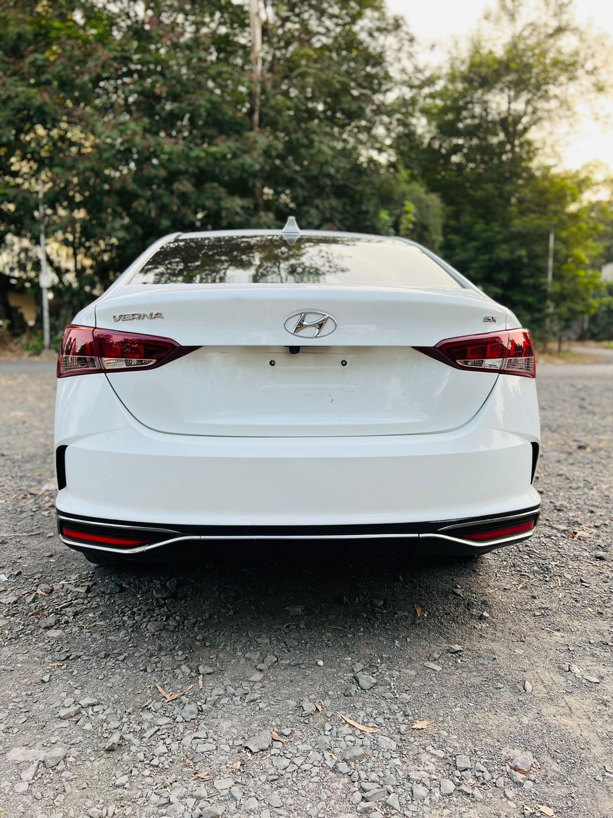 Verna image 4 Verna image 4