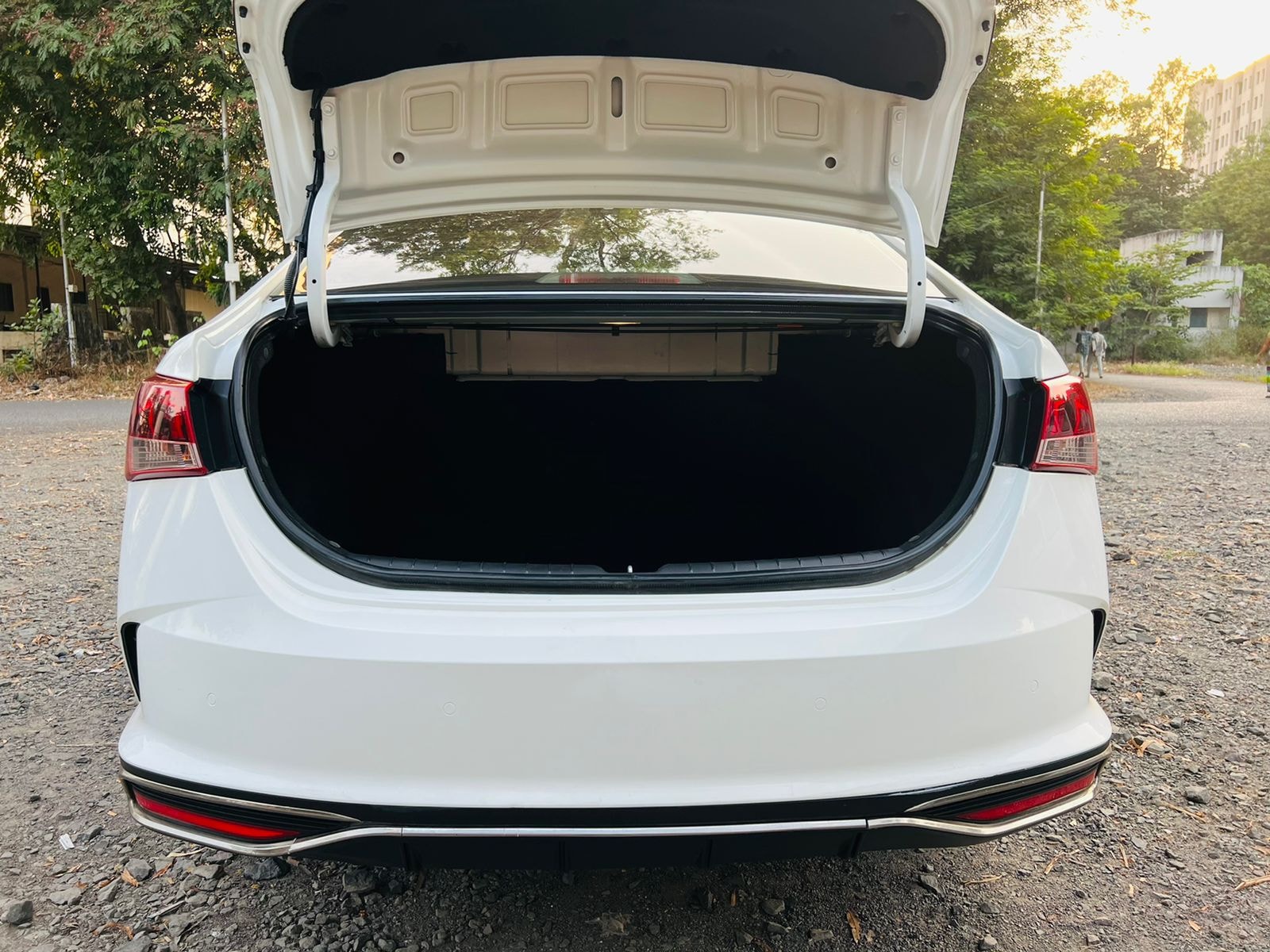 Verna image 10 Verna image 10