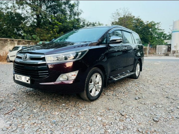 Innova Crysta image 1 Innova Crysta image 1