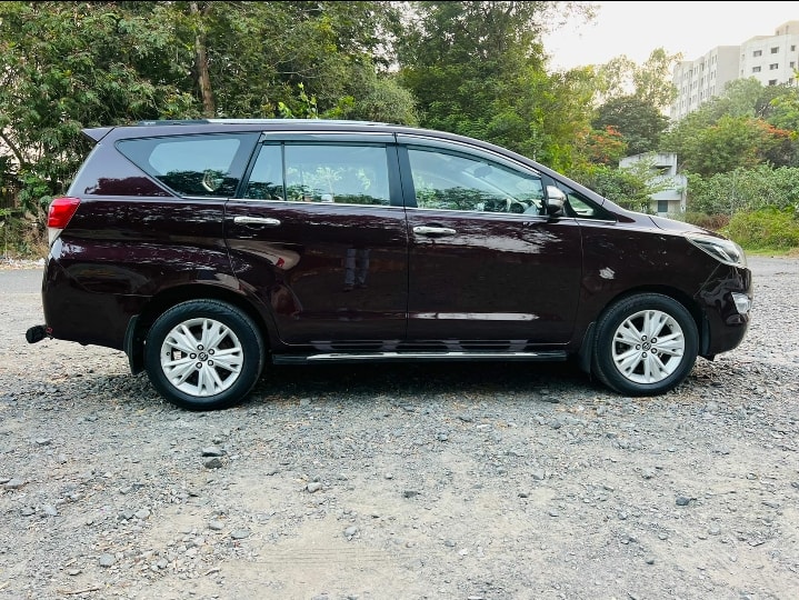 Innova Crysta image 6 Innova Crysta image 6