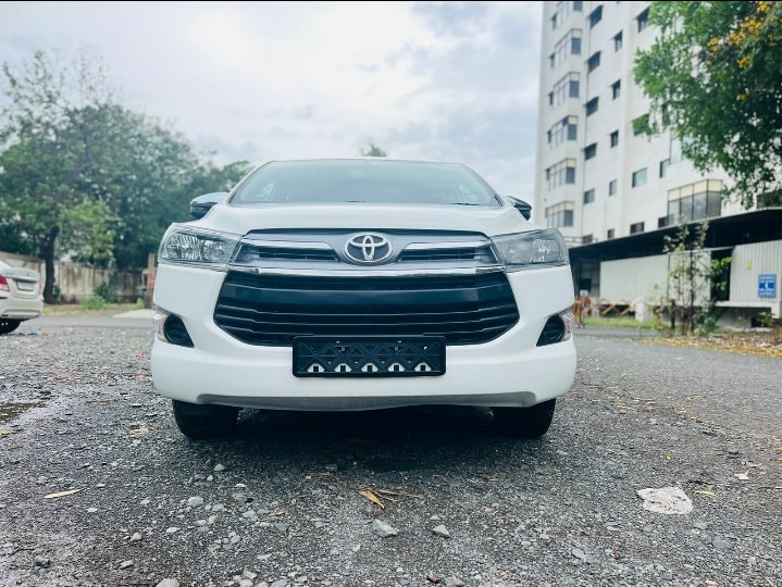 Innova Crysta image 7 Innova Crysta image 7