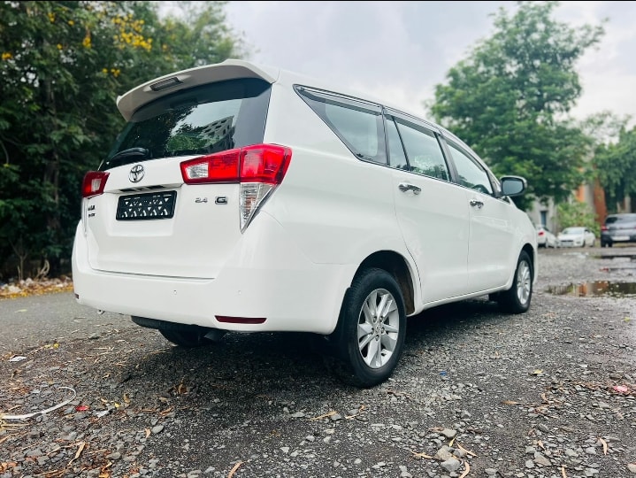 Innova Crysta image 3 Innova Crysta image 3