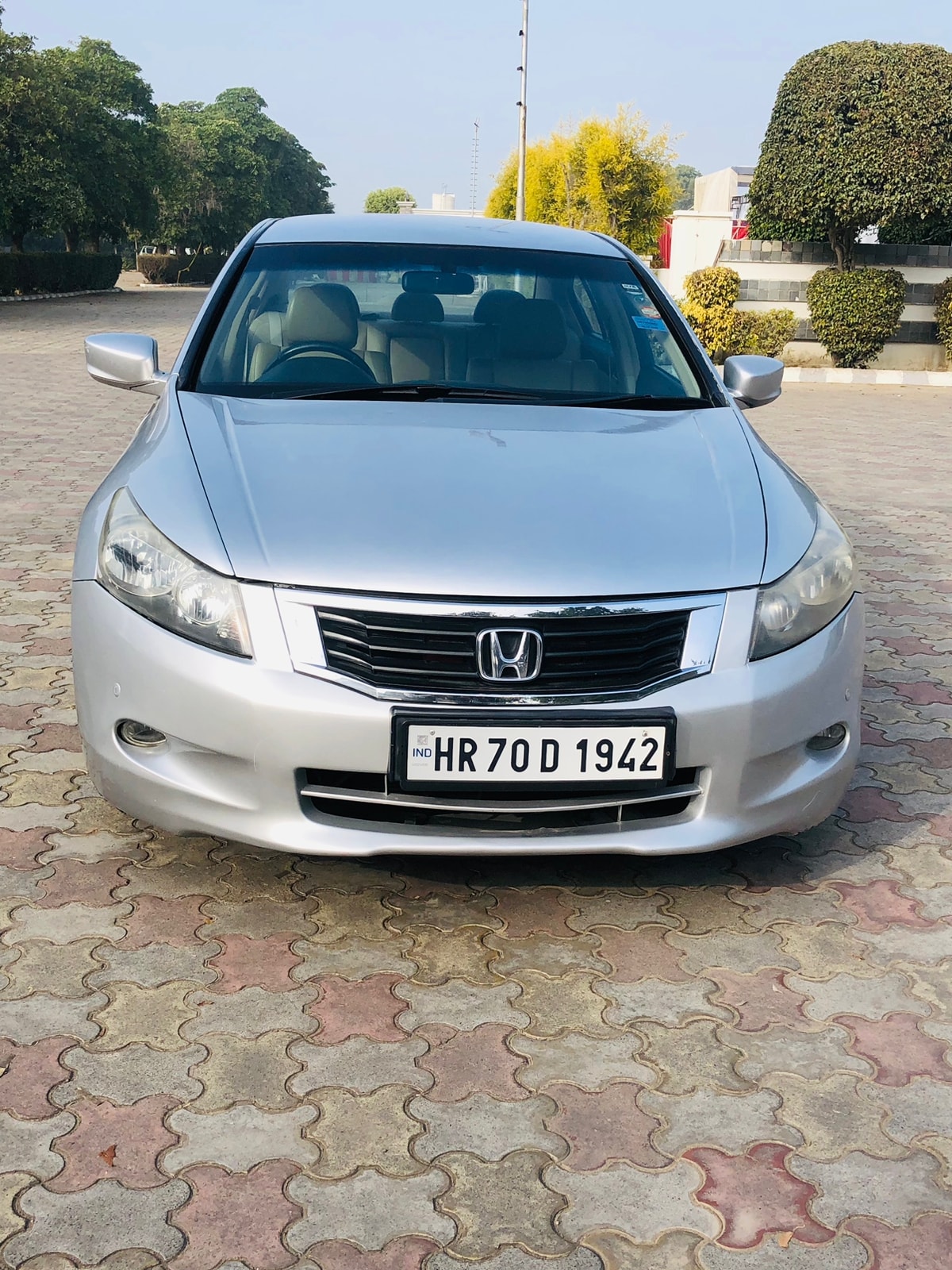 Accord image 4 Accord image 4